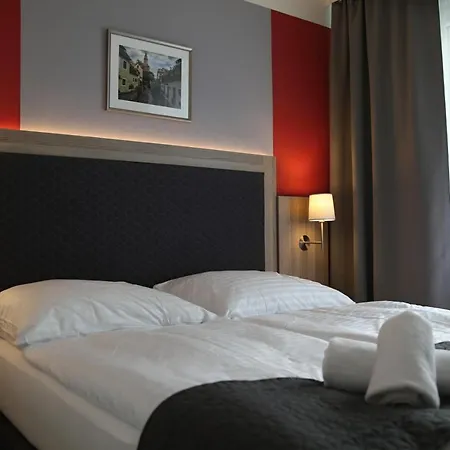 Ck Park Hotell 3*